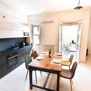 Sium's Apartment Como